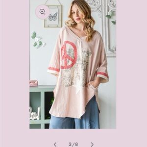 Oli & Hali Peace and Star Top